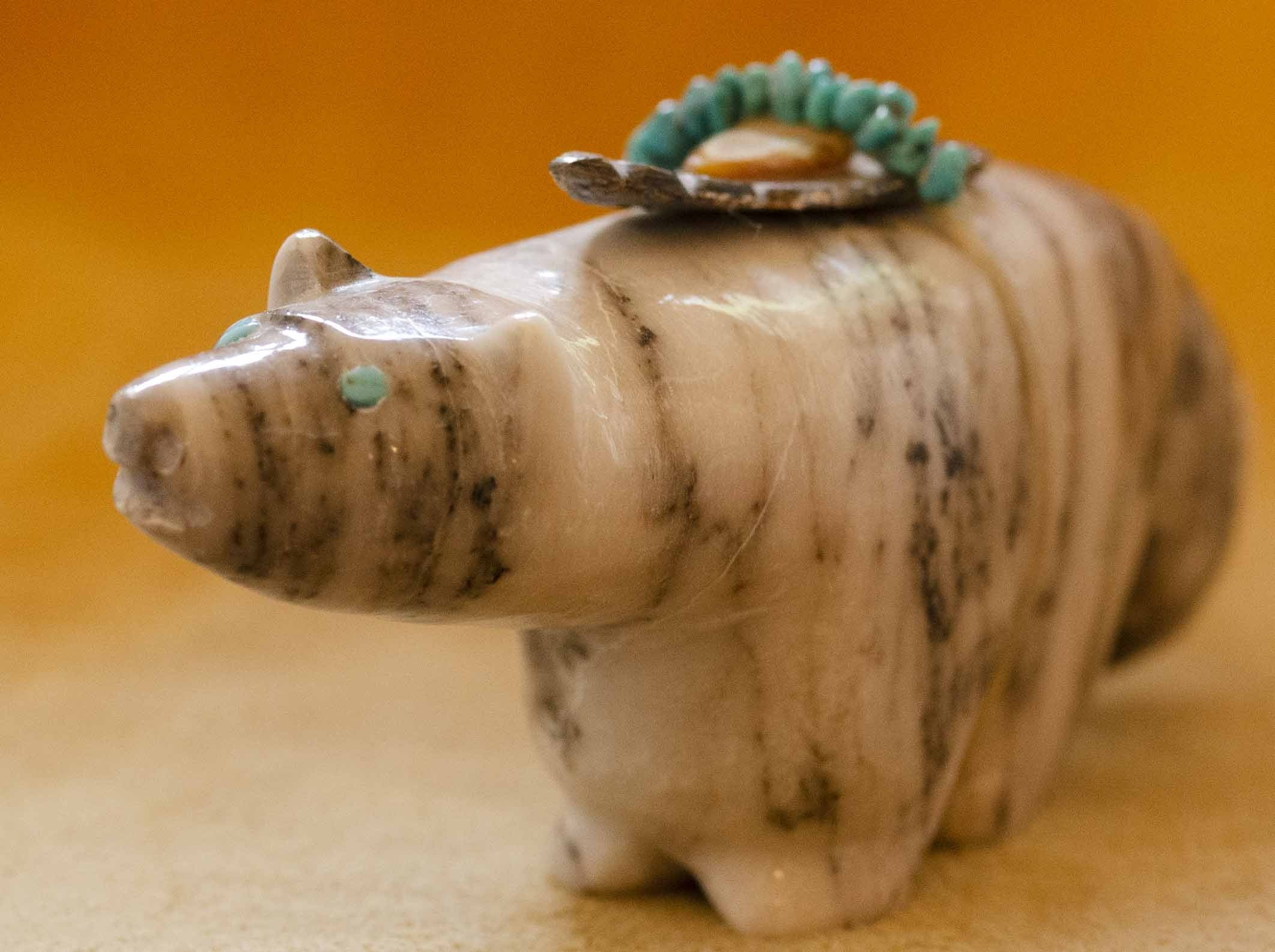 Delvin Leekya Zuni White Marble Wolf Fetish